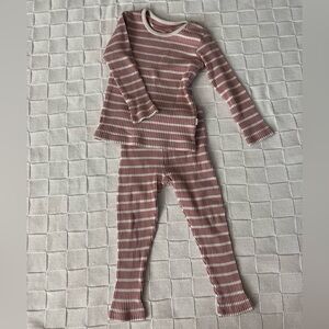 Two piece pajamas set in pink